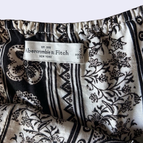 Abercrombie & Fitch Black and White Romper with Lace Trim size S - Picture 6 of 6